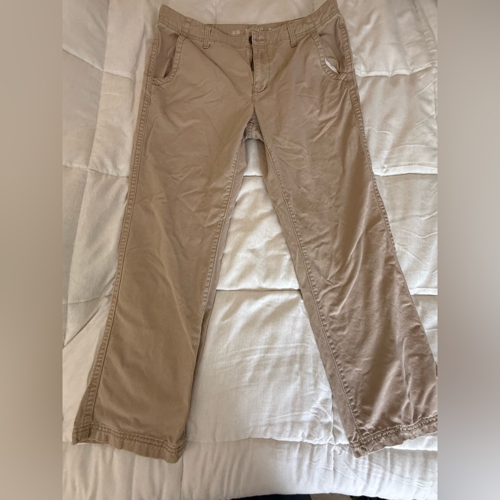 Urban Pipeline Relaxed Straight Leg Tan Pants